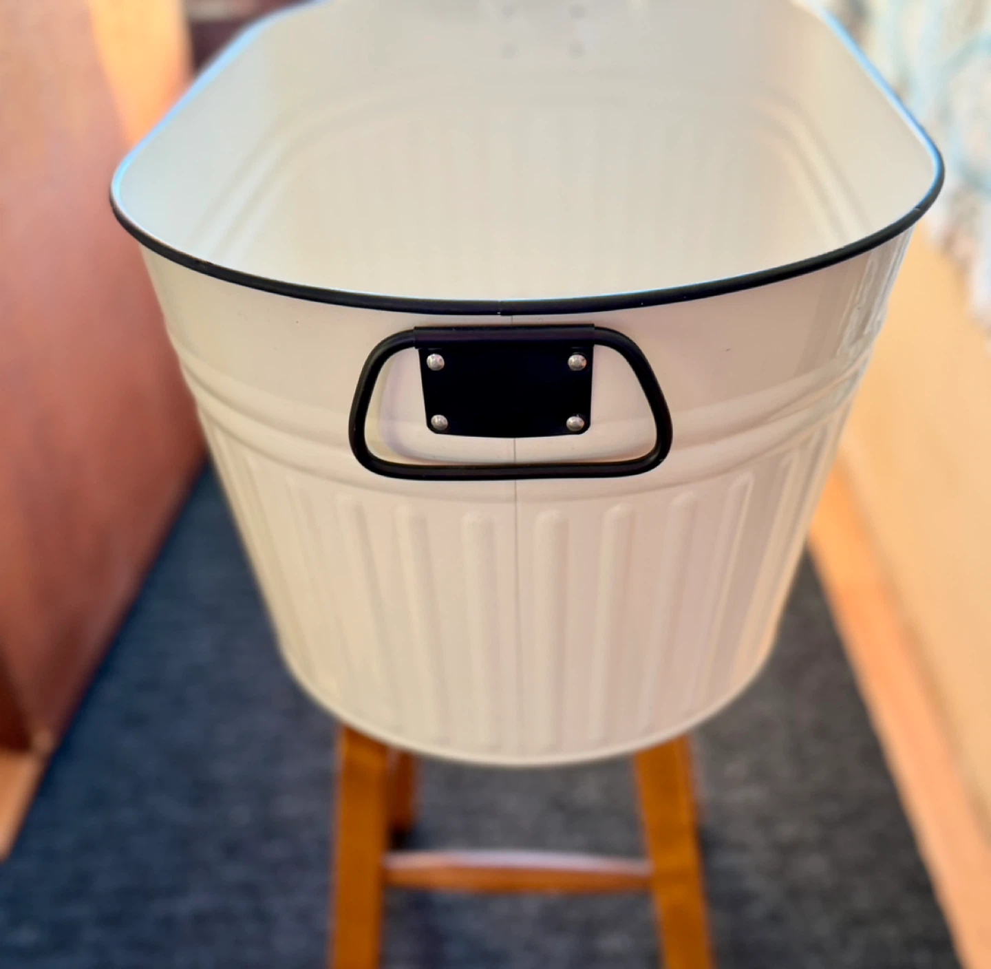 White Oval Galvanized Tub - photo 4