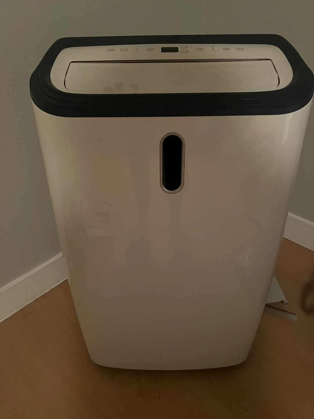 12,000 BTU Portable AC – 2022 Rintuf – Excellent Condition