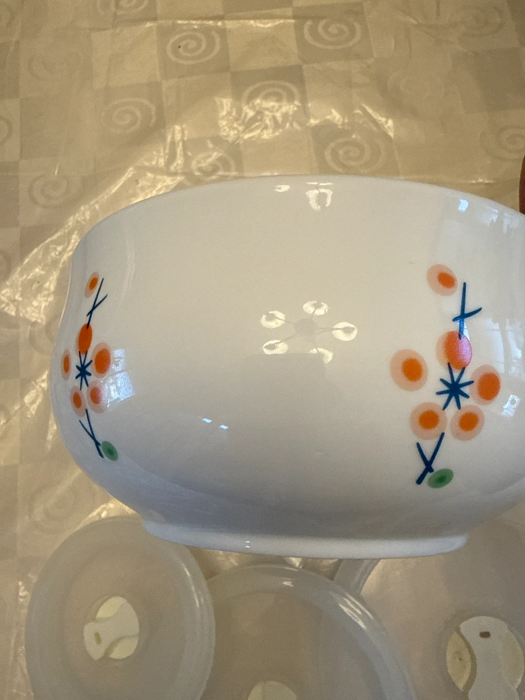Set of 3 White Bowls with Lids - photo 4