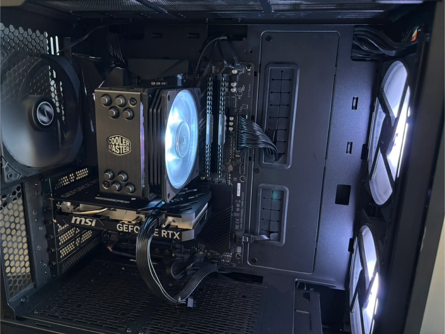 RTX 4060 Gaming PC | Ryzen 5 5600X | 16GB RAM | 1TB SSD - photo 3