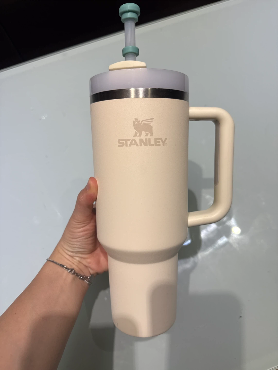 Stanley Tumbler with Handle