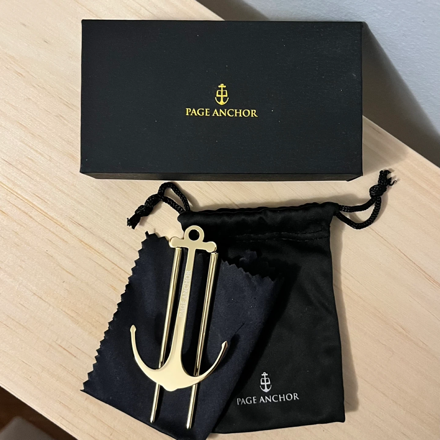 Gold page anchor - photo 2