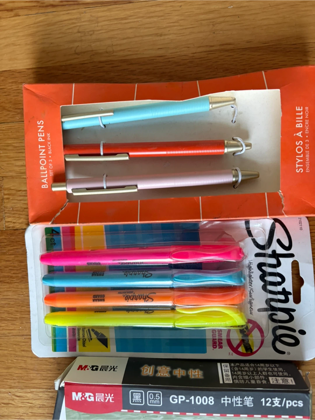 Assorted Ballpoint Pens, Gel Pens, and Highlighters - photo 4