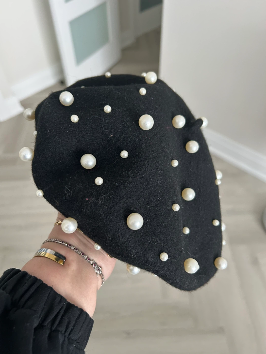 Black Beret Hat with Pearls - photo 2