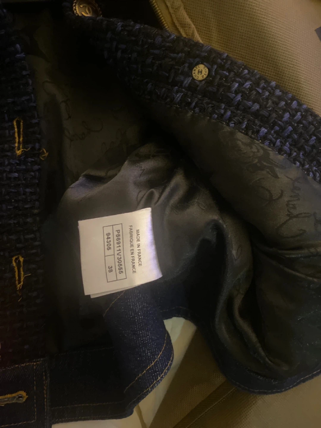 Chanel Denim Jacket Size 38 - photo 4