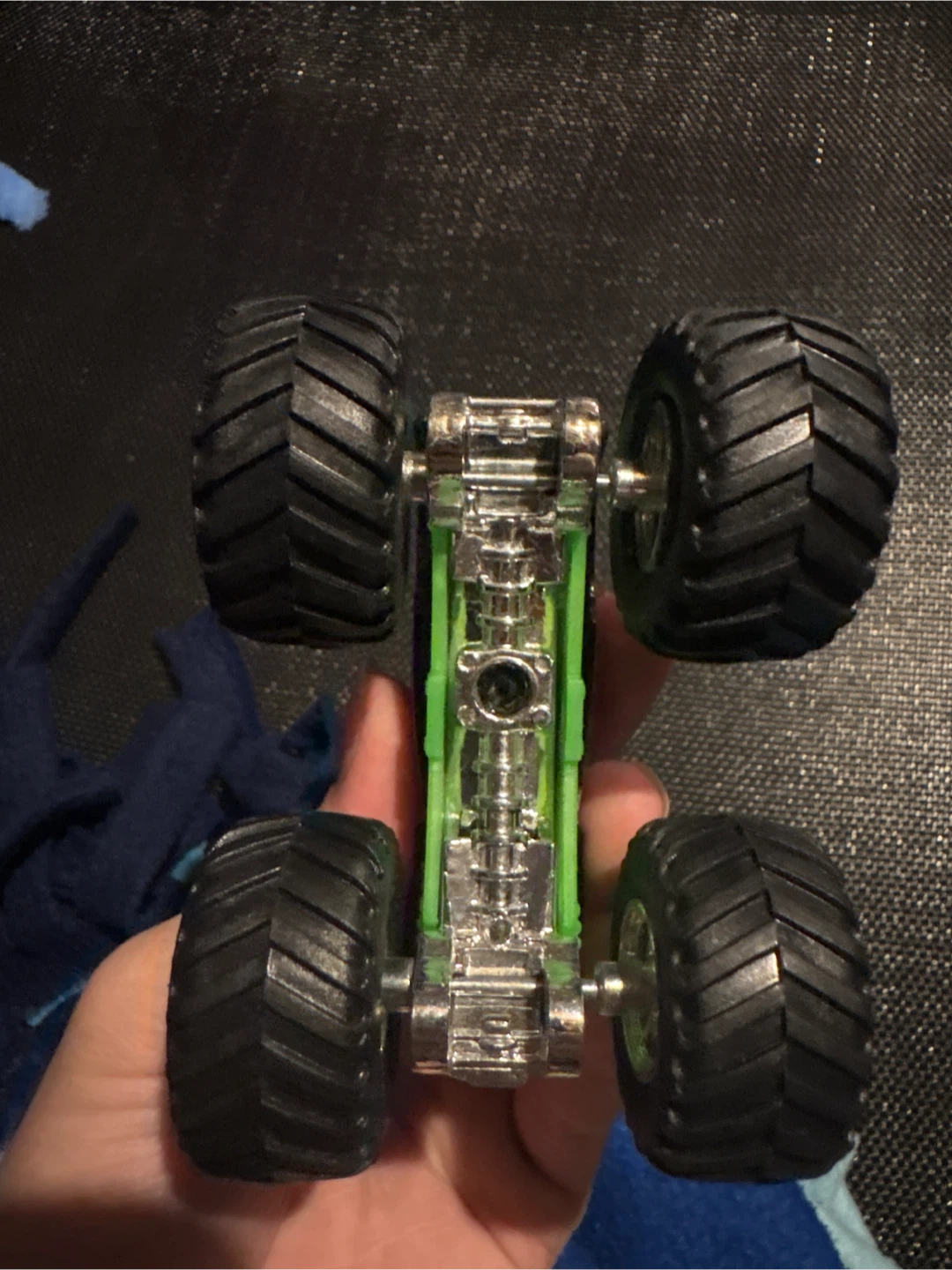 Hot Wheels Grave Digger Monster Truck - photo 2