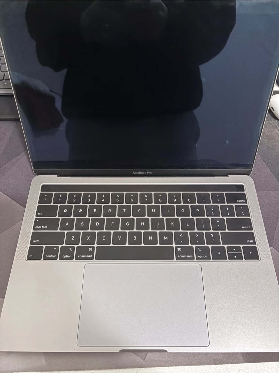 Apple MacBook Pro 13-inch 2018 256GB with touchbar - photo 2