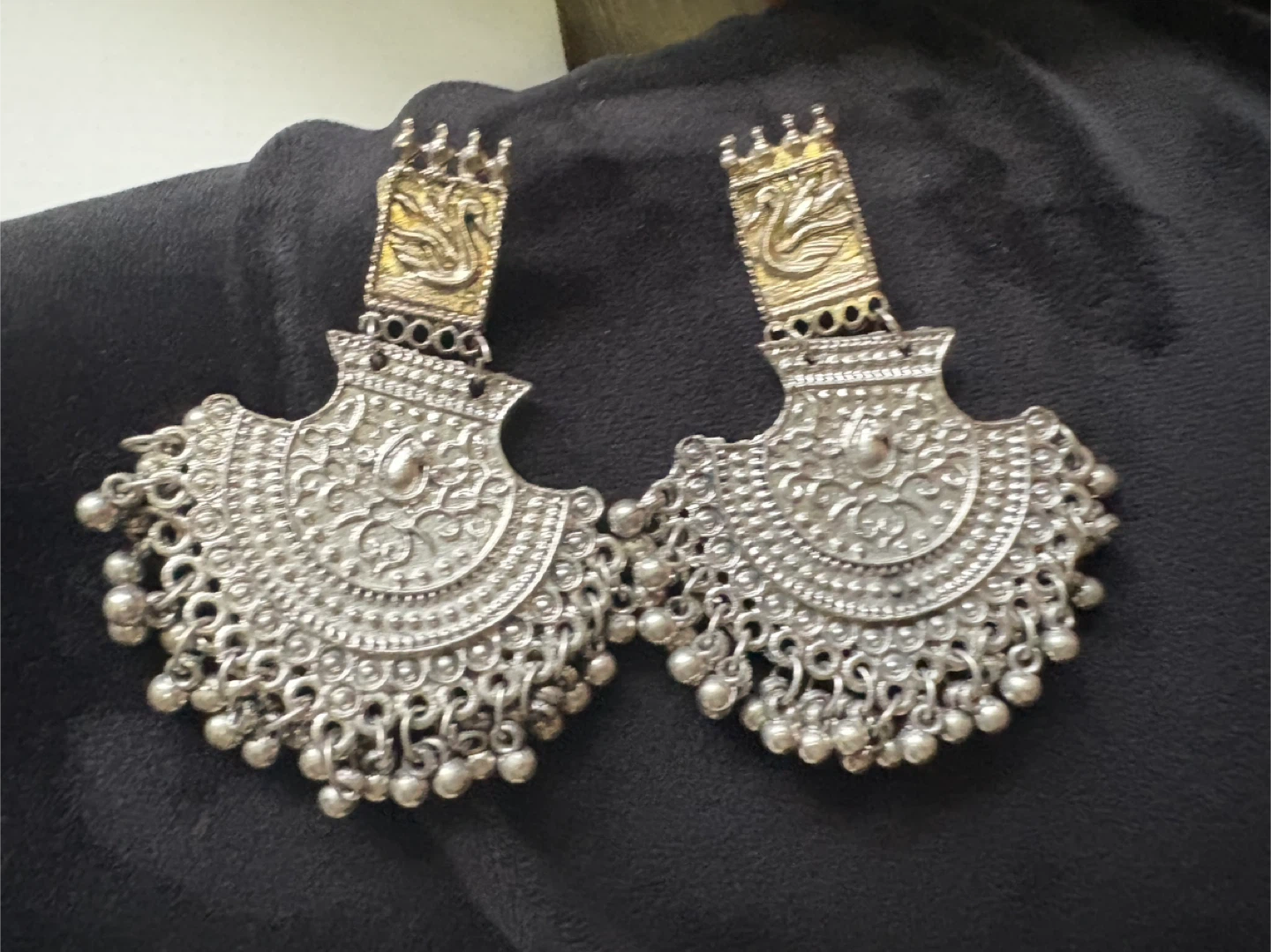 Sarthii colourful floral stud earrings - photo 3