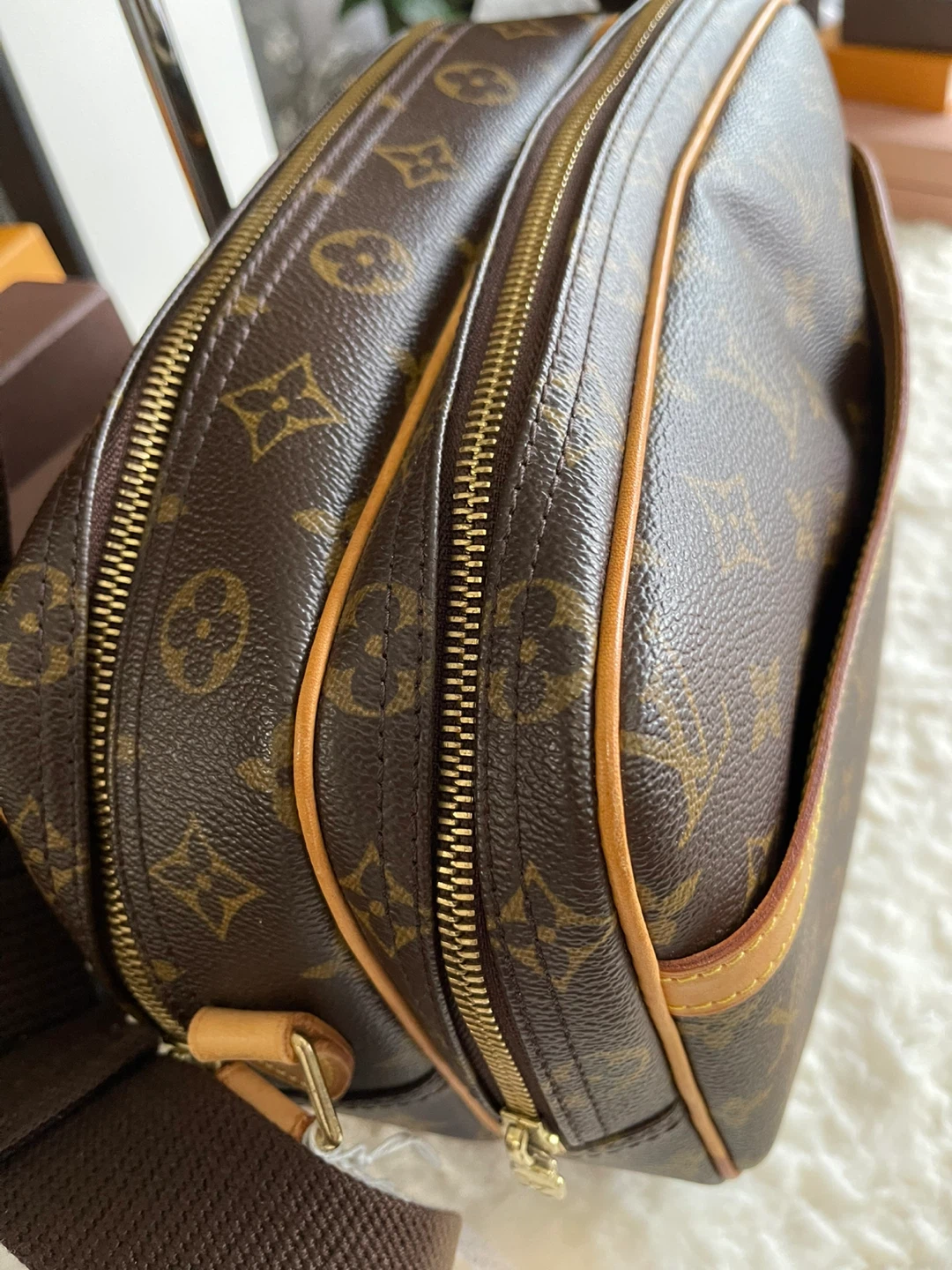 Louis Vuitton Monogram Reporter Pm Shoulder Bag - photo 2