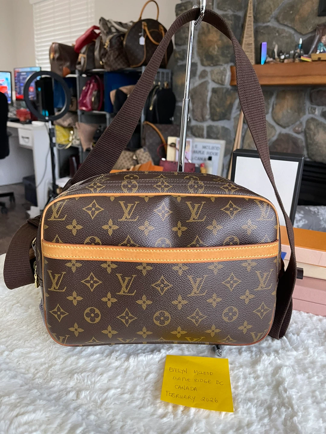 Louis Vuitton Monogram Reporter Pm Shoulder Bag