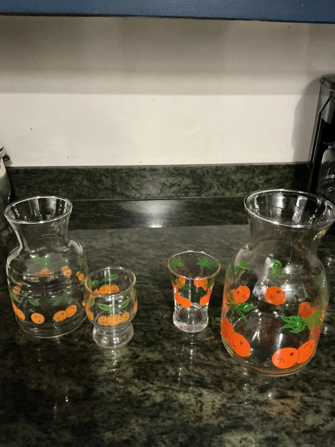 Glass Pitcher and Tumblers Set with Orange Design - photo 3
