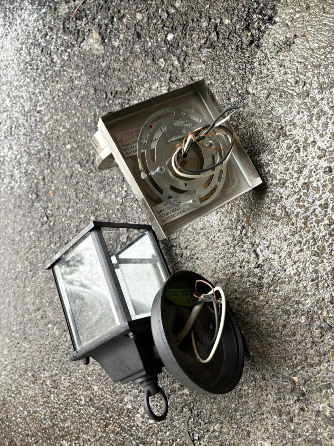 Lot of 2 Outdoor Wall Light Fixture - photo 3