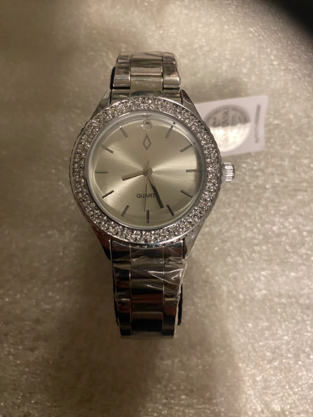 2 Swarovski Crystal Quartz Watch 1 sets man and woman