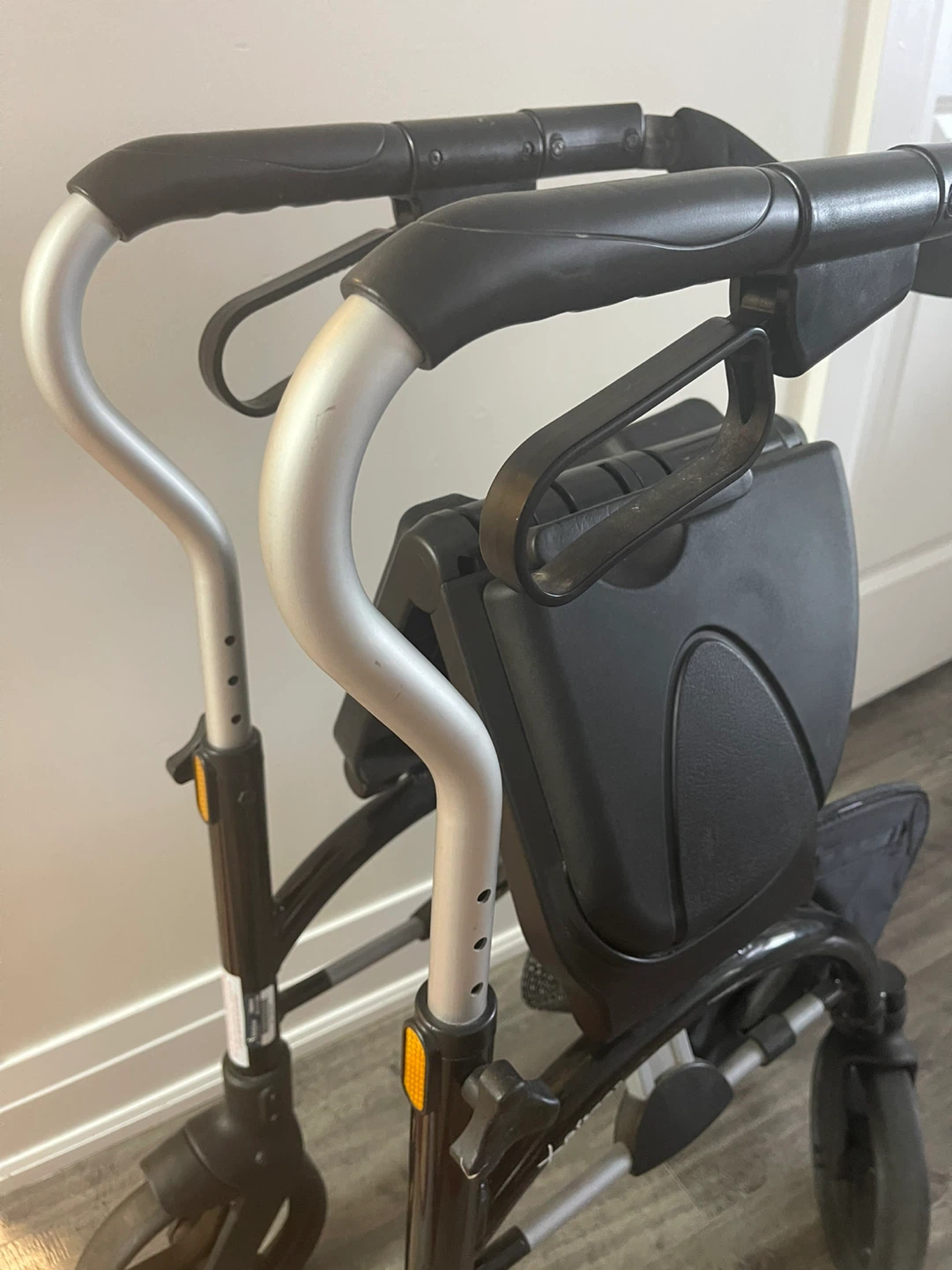 Black Walker with Seat and Basket - photo 3