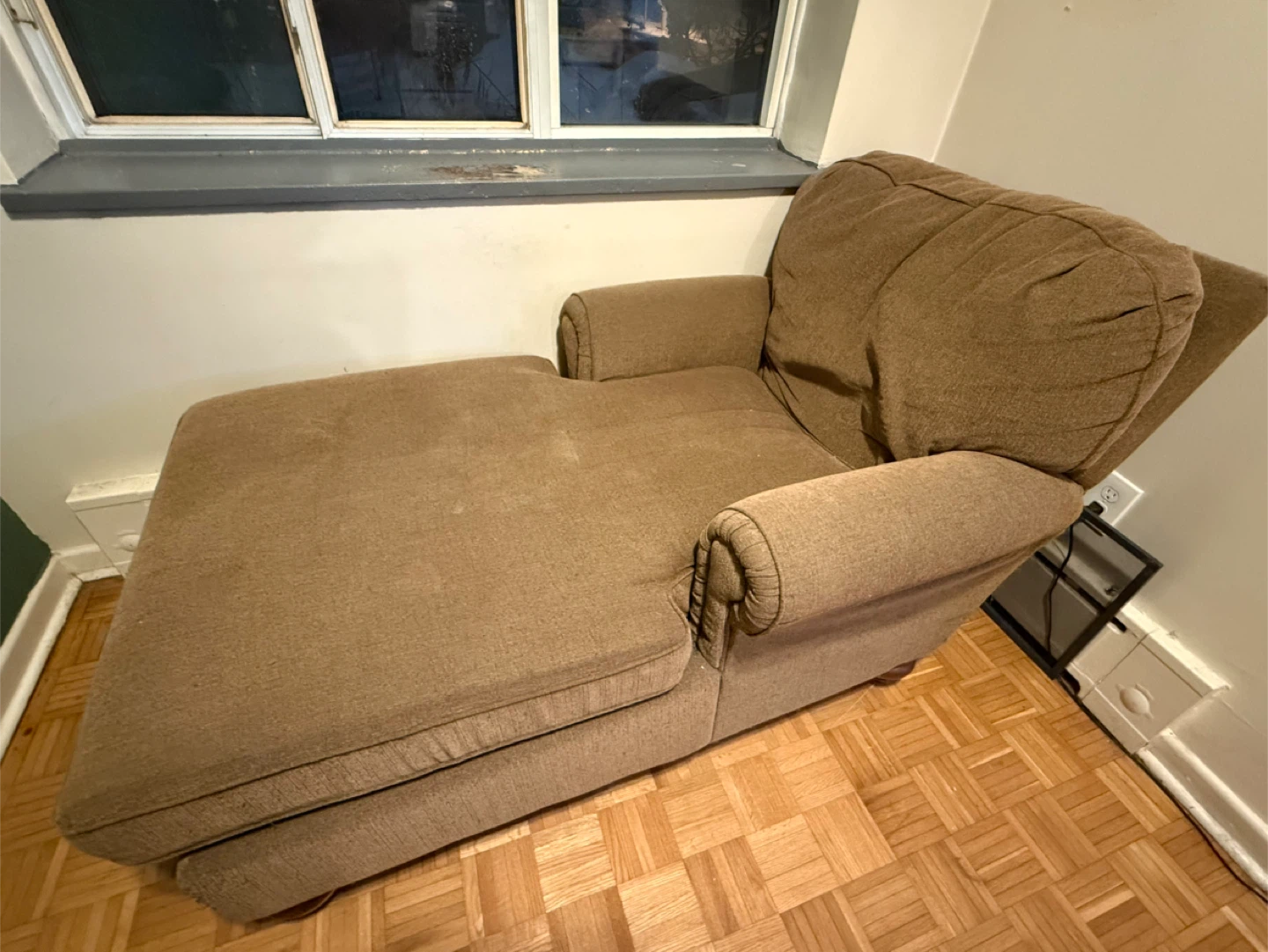 Brown Chaise Lounge Chair - photo 2