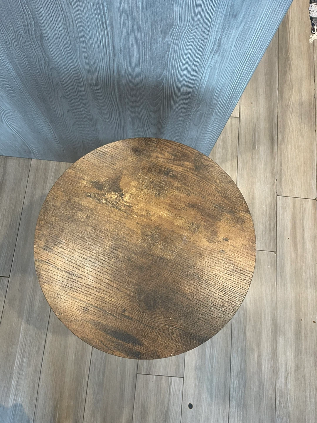 Round Accent Side Table with Black Storage Basket - photo 2
