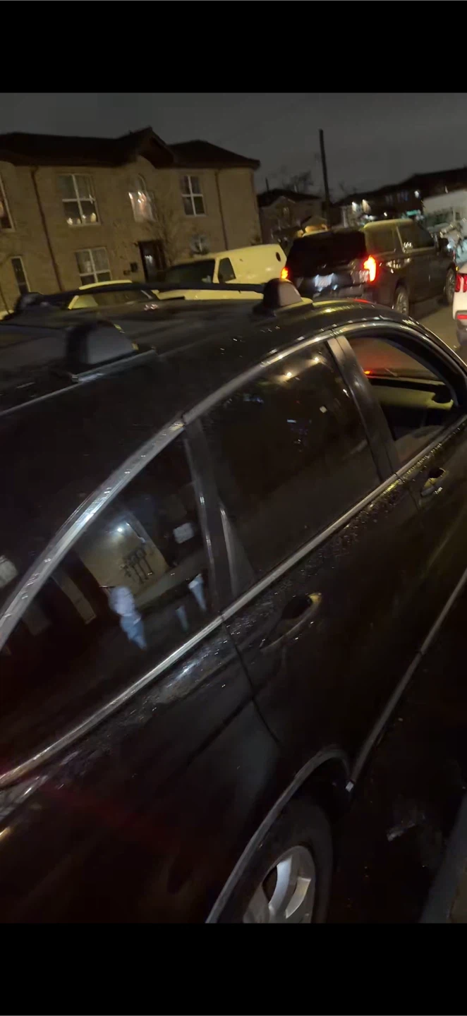 Black Honda CR-V - photo 4