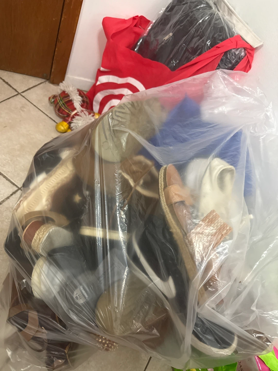 Lot of assorted clothing and shoes