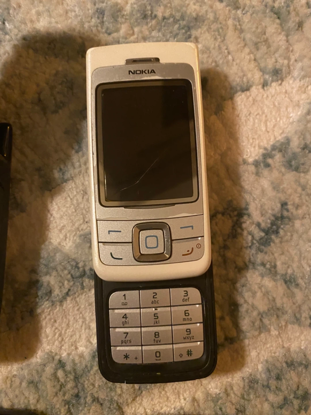 Mixed cellular phone ( new and old generation) - photo 2
