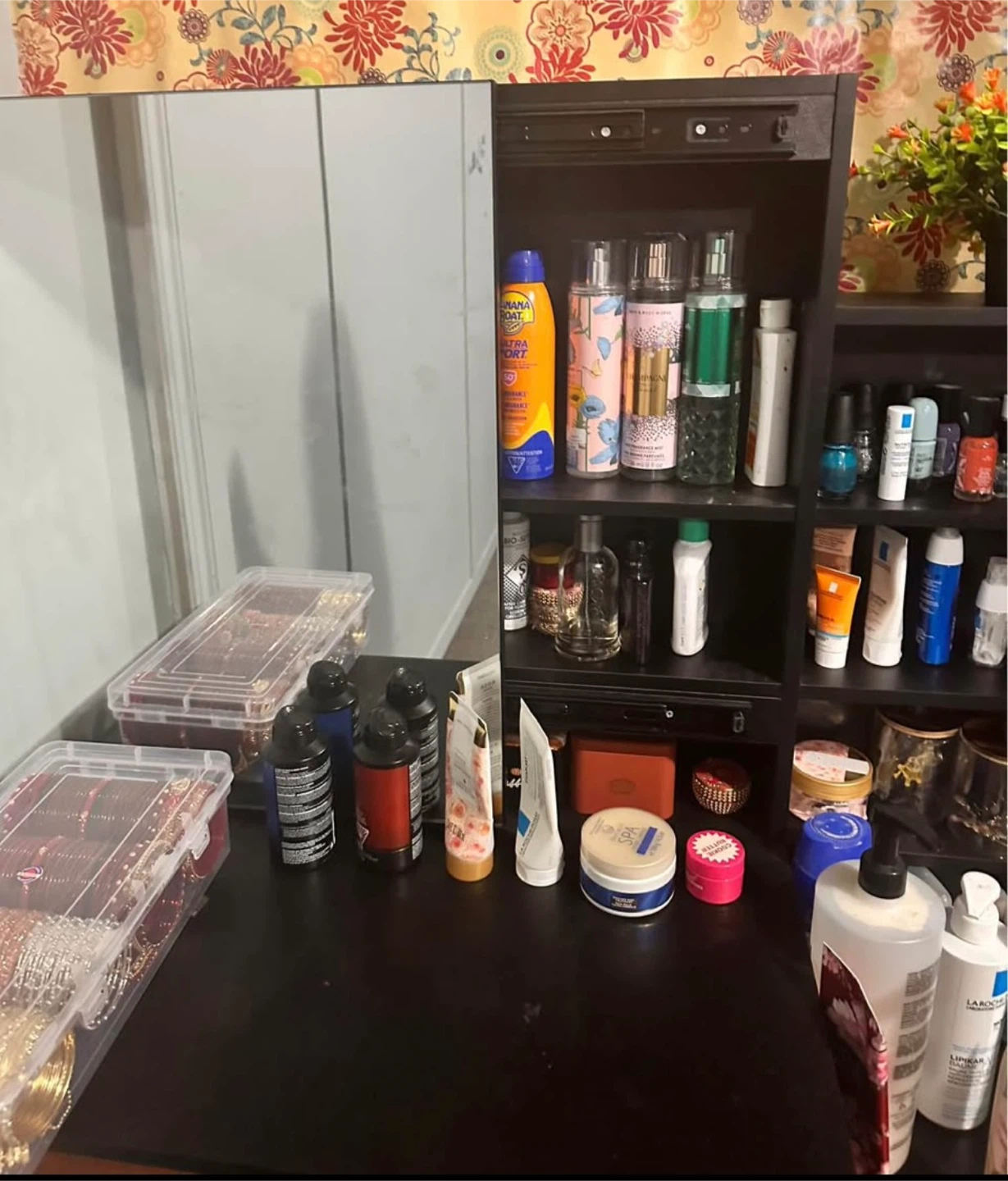 Makeup Vanity with Mirror and Storage - photo 2