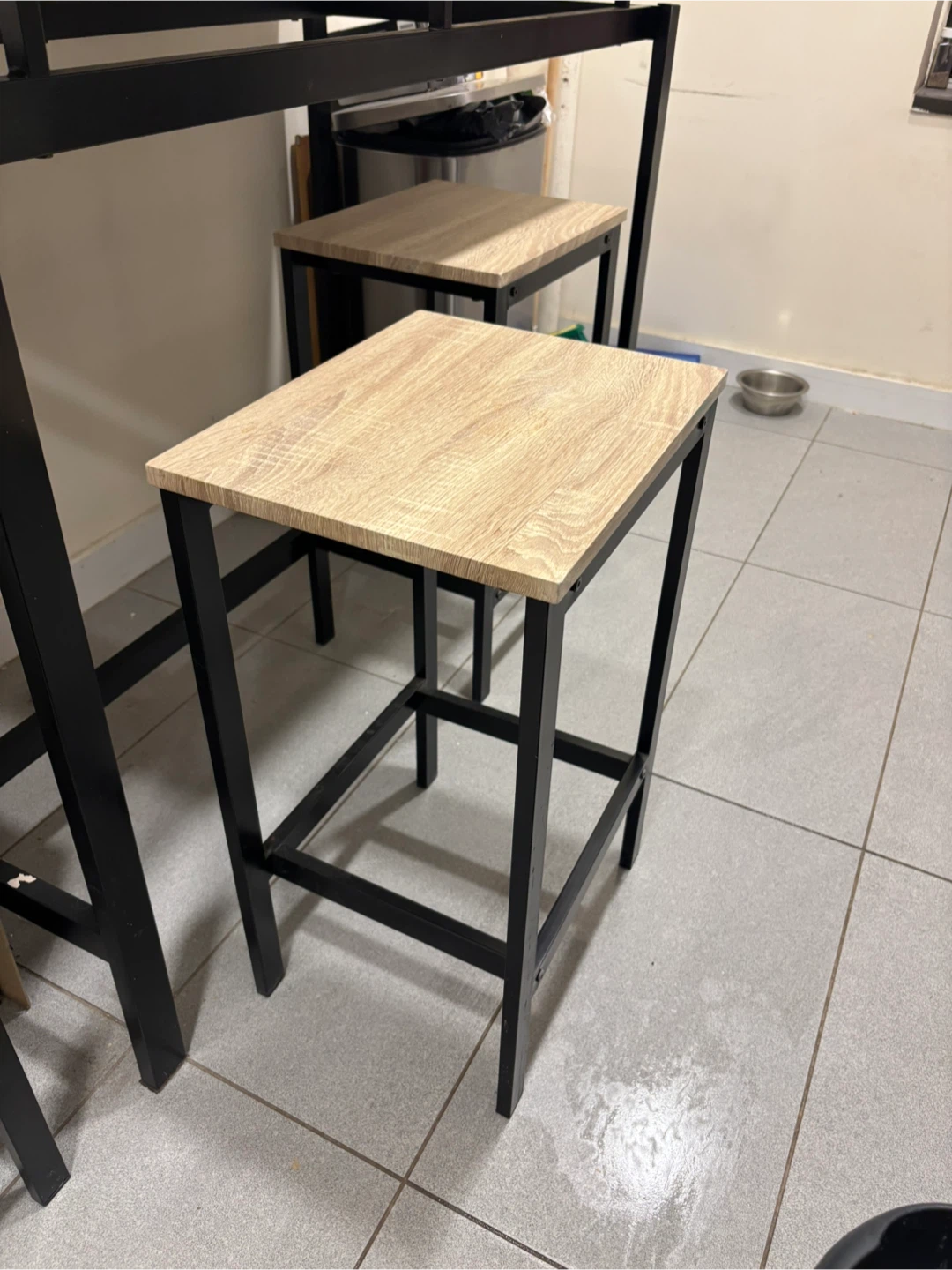 Dining table with 4 stools - photo 2