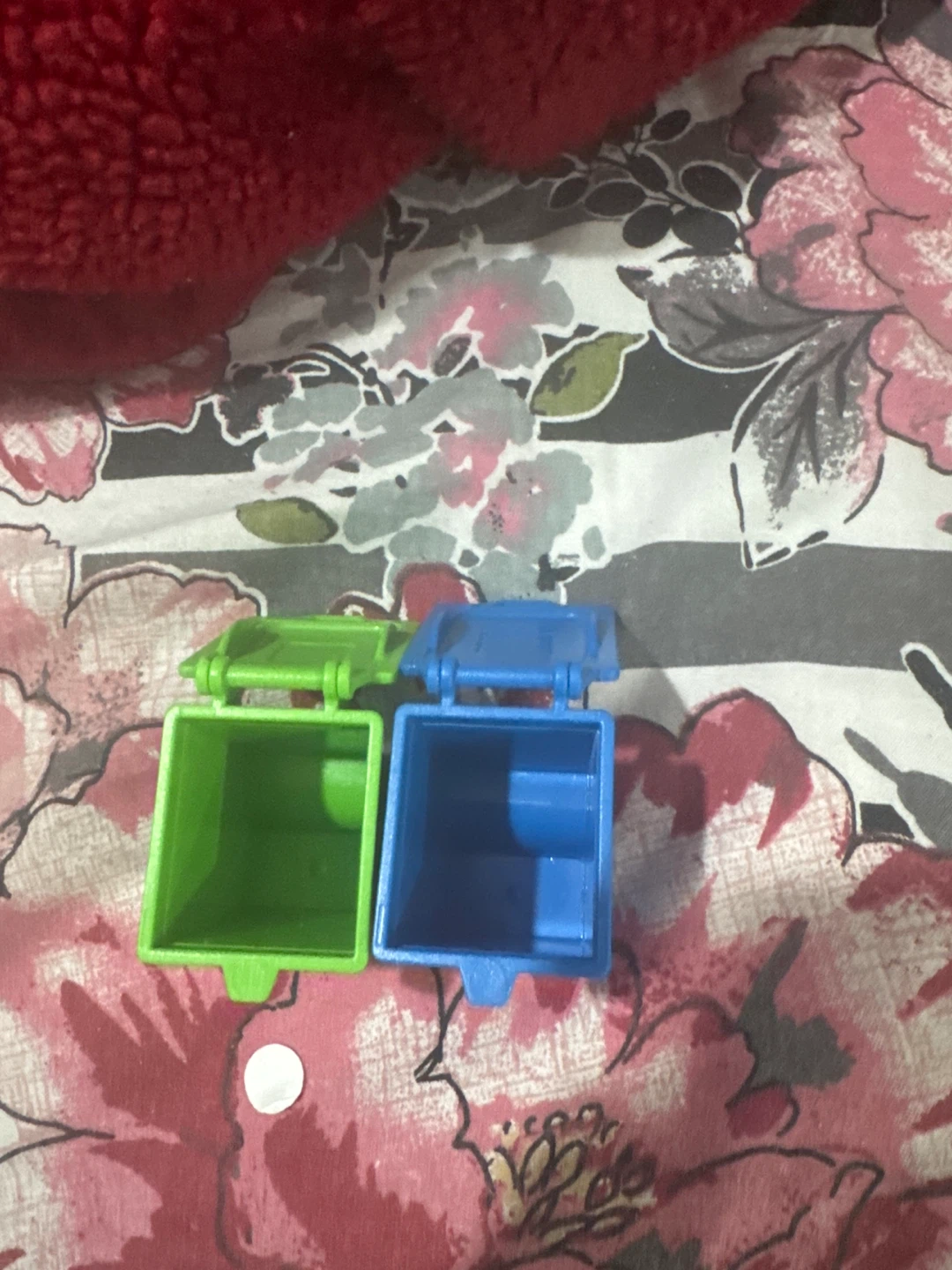 Playmobil Garbage Truck Toy with Mini Bins - photo 4