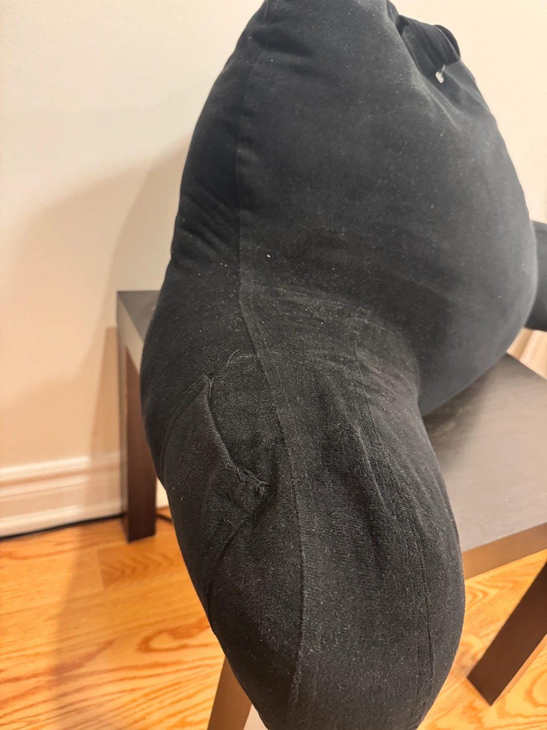 Black Bedrest Reading Pillow - photo 3