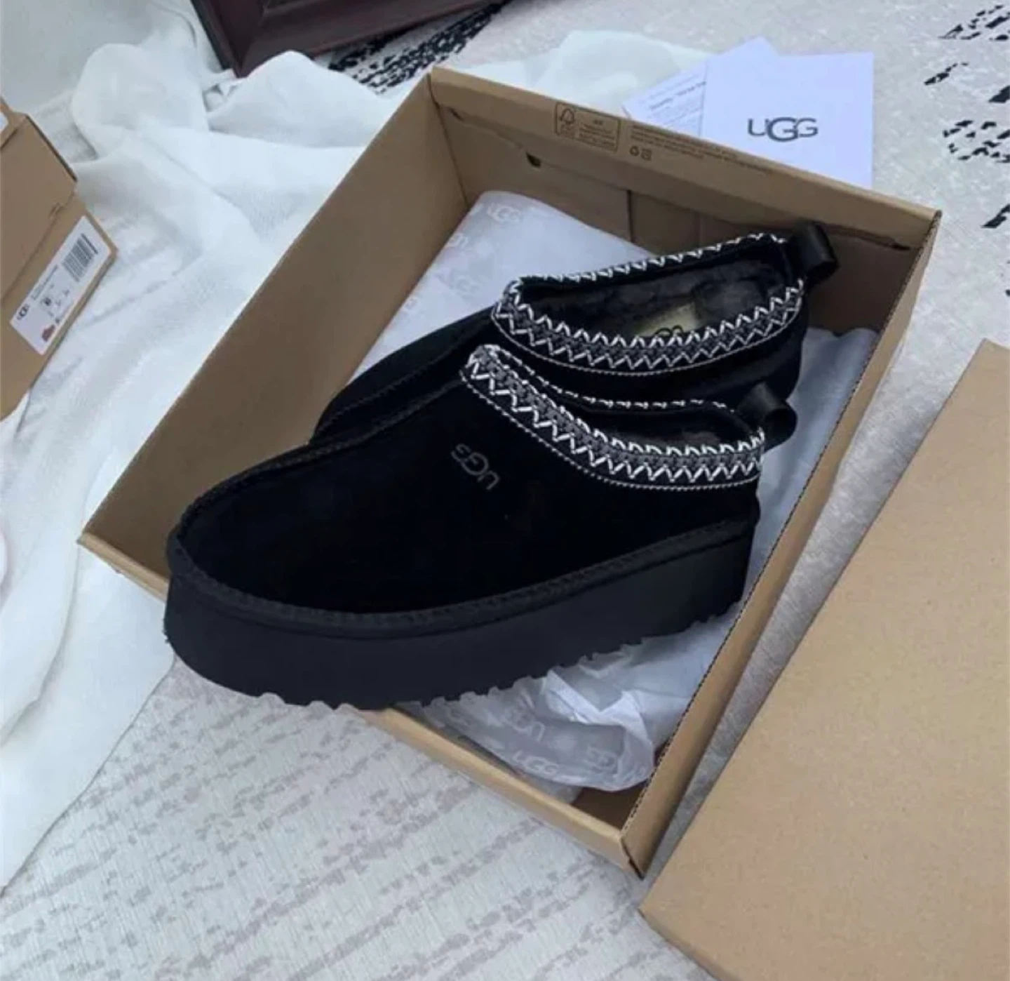 Ugg Tasman’s and slippers - photo 3