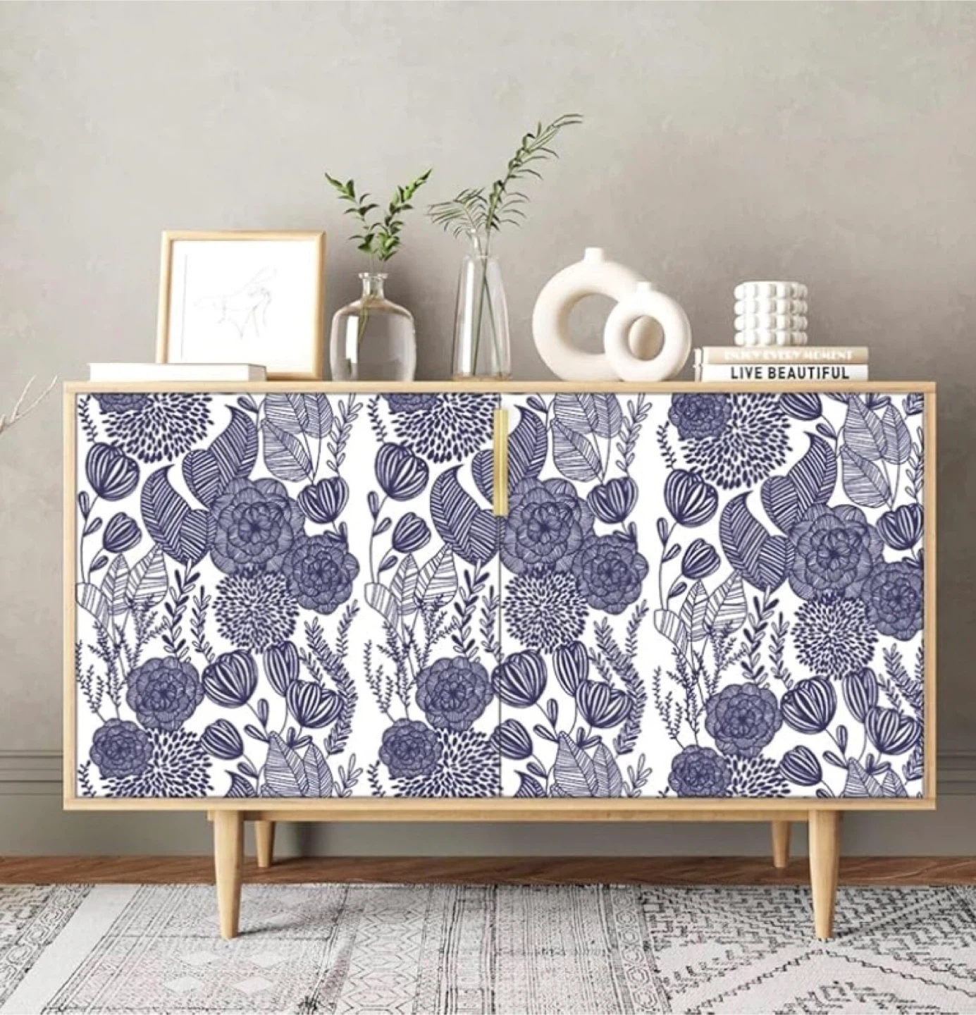 Refresh your old cabinets with floral rolls - photo 4
