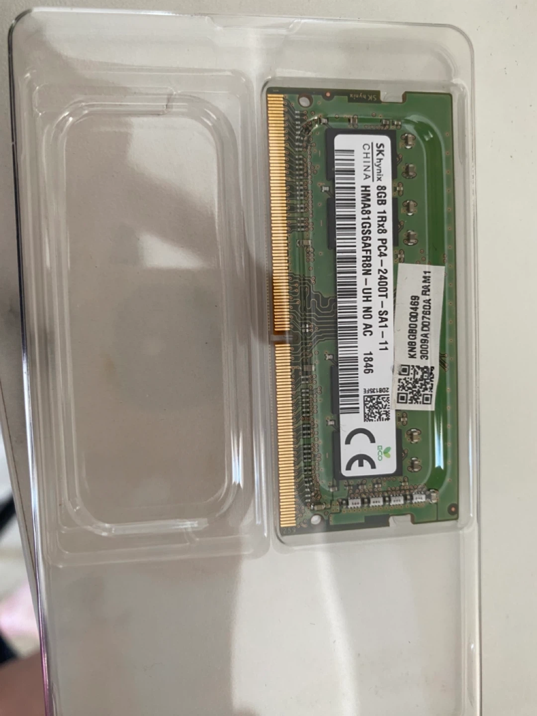 SK hynix 8GB DDR4 PC4-2400T RAM