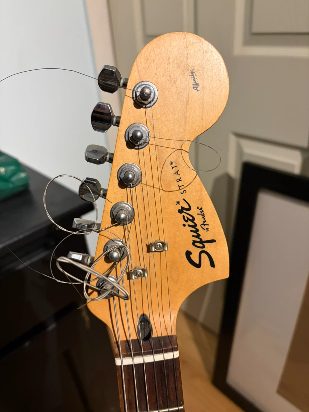 Squier Strat Affinity Series Electric Guitar - photo 2
