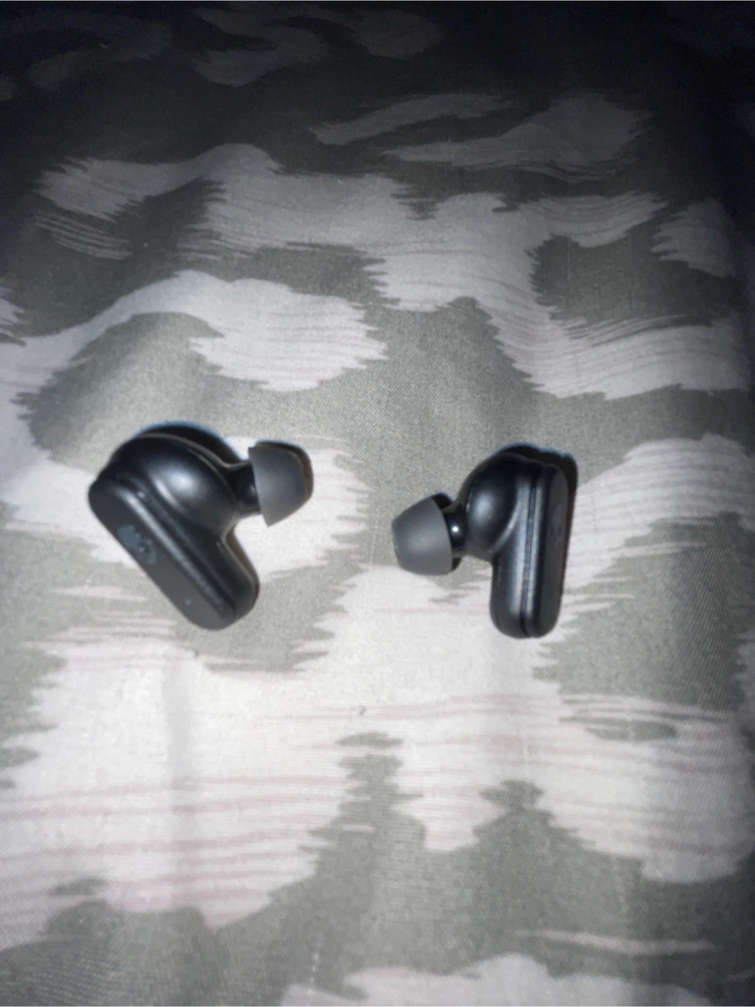 Skullcandy Black Wireless Earbuds with Charging Case - photo 5