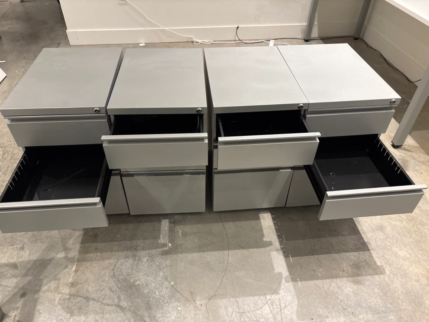 Set of 2 Grey Mobile Pedestals/Filing Cabinets - photo 2