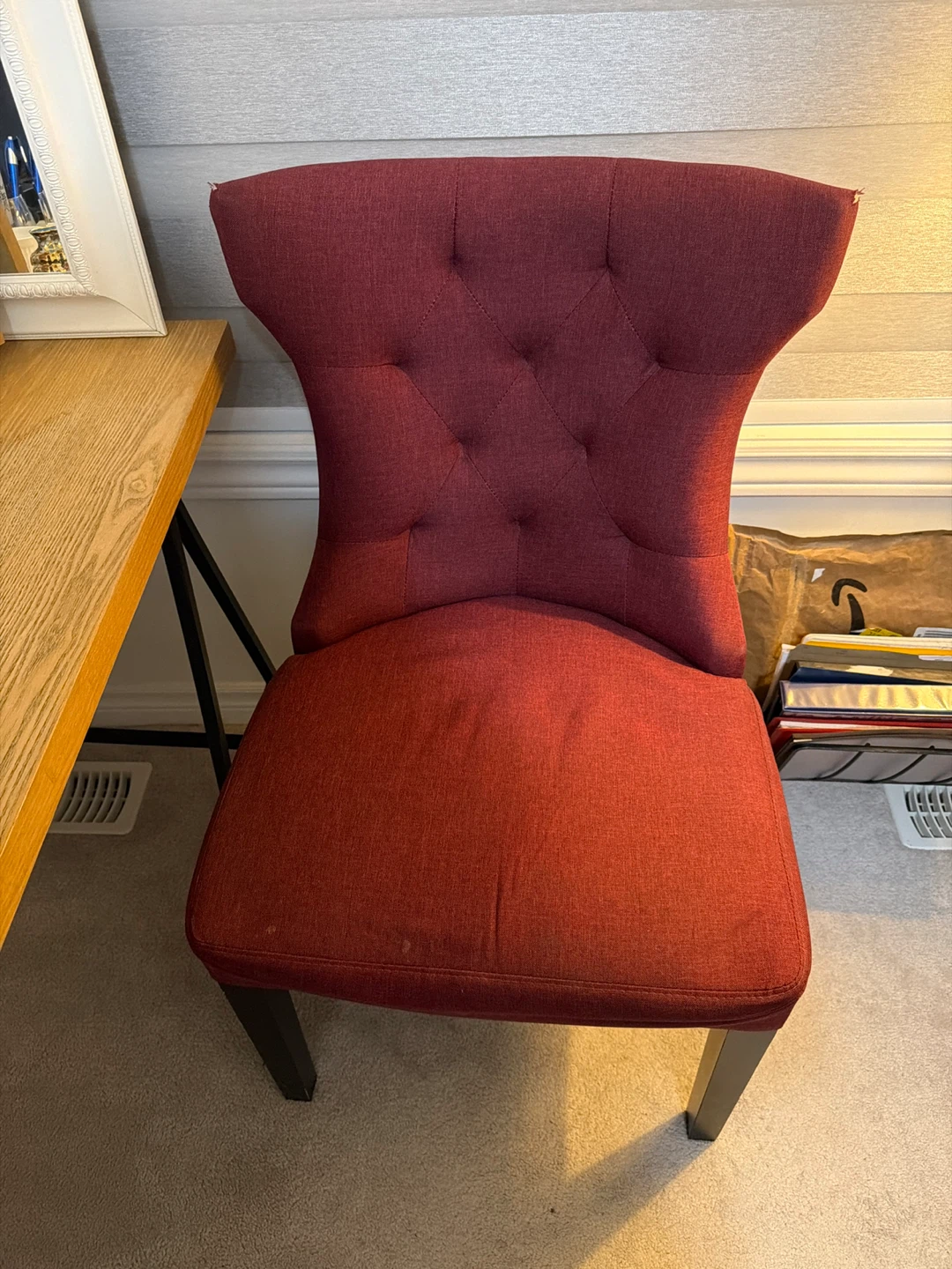Red Upholstered Dining Chair with Tufted Back 🥕