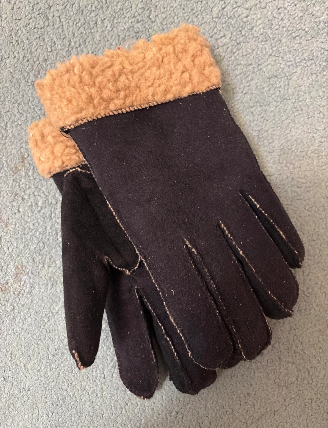 Black Suede Gloves with Sherpa Lining - photo 2