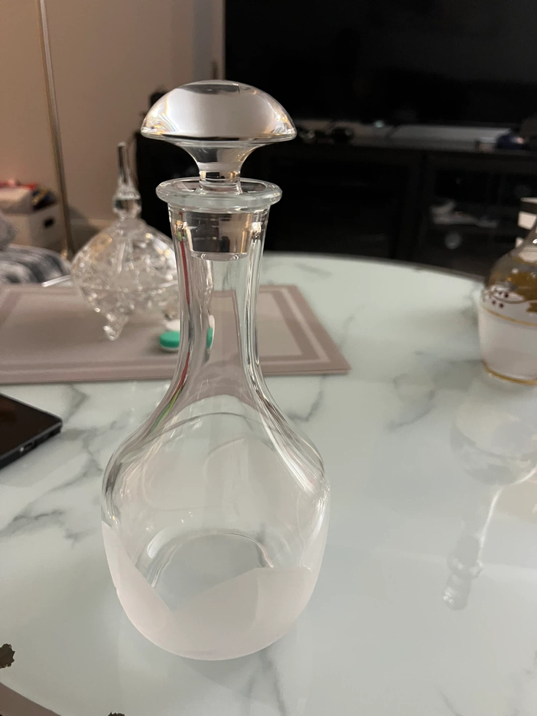 Clear Glass Decanter with Stopper