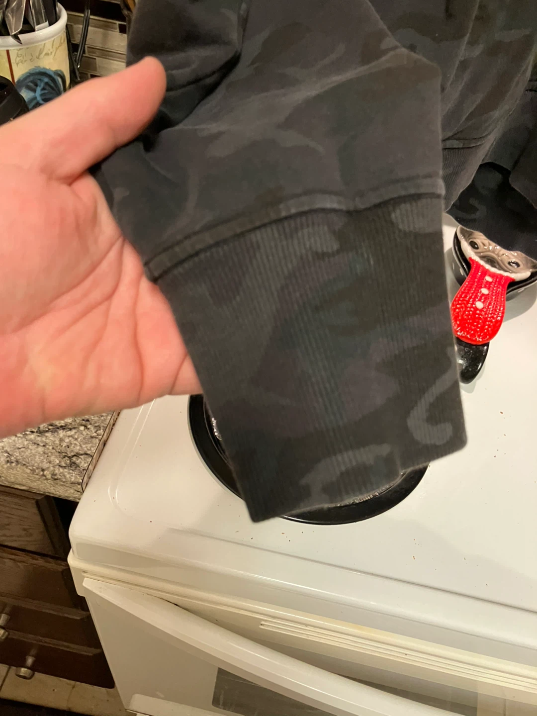 Lululemon Camo Hoodie Size 12 - photo 4