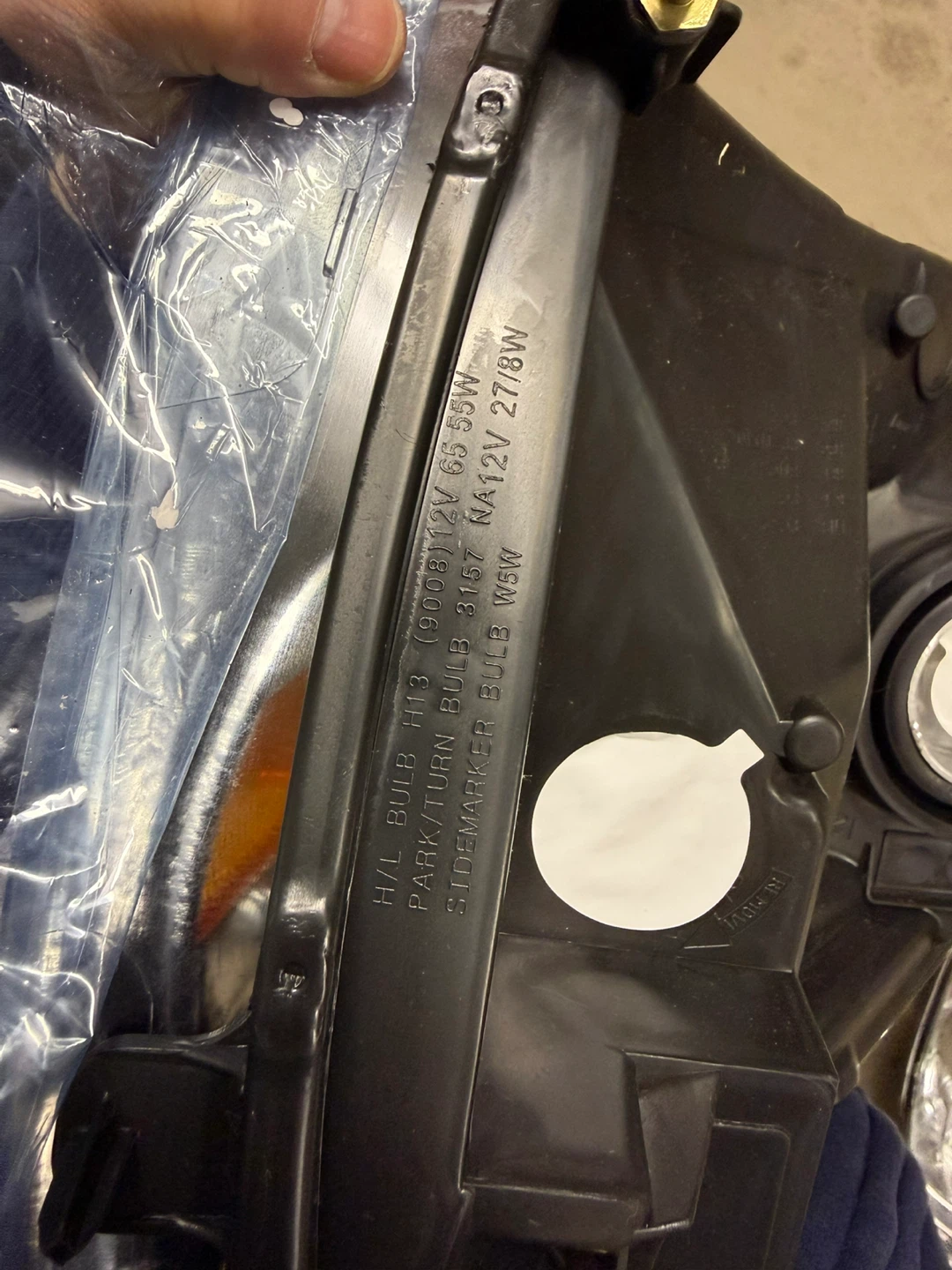 Pair of Dodge Ram Headlights - photo 4