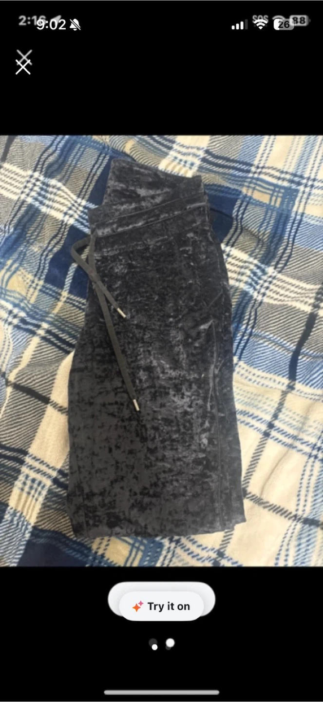 Lululemon Black Velour Joggers size 4