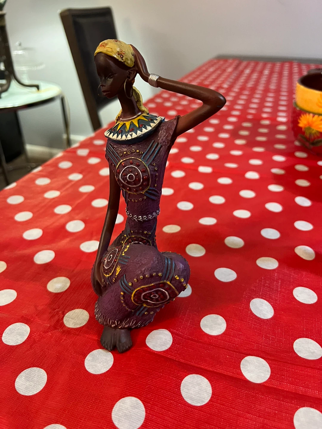 Figurine of a woman in traditional attire - photo 3
