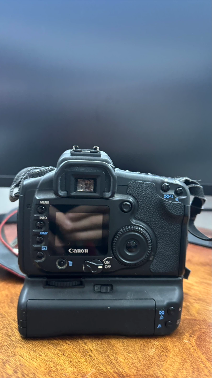 Canon EOS 20D DSLR Body - photo 2