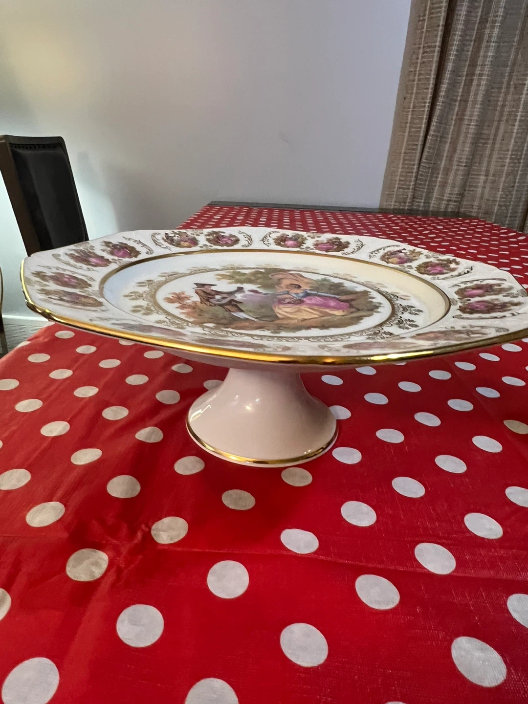 Decorative Cake Stand with Courting Couple Scene - photo 3