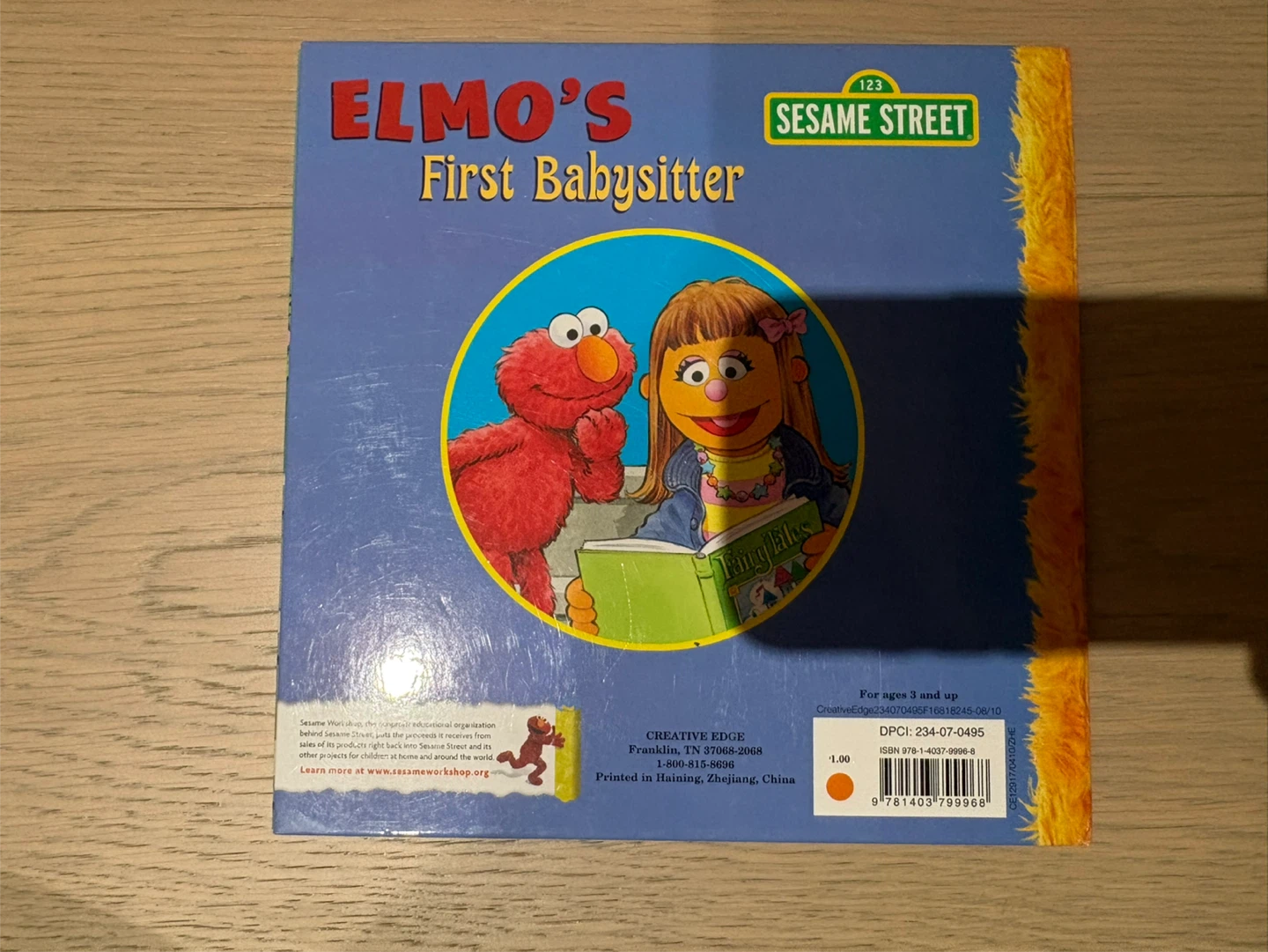 Sesame Street Elmo's First Babysitter Book - photo 5