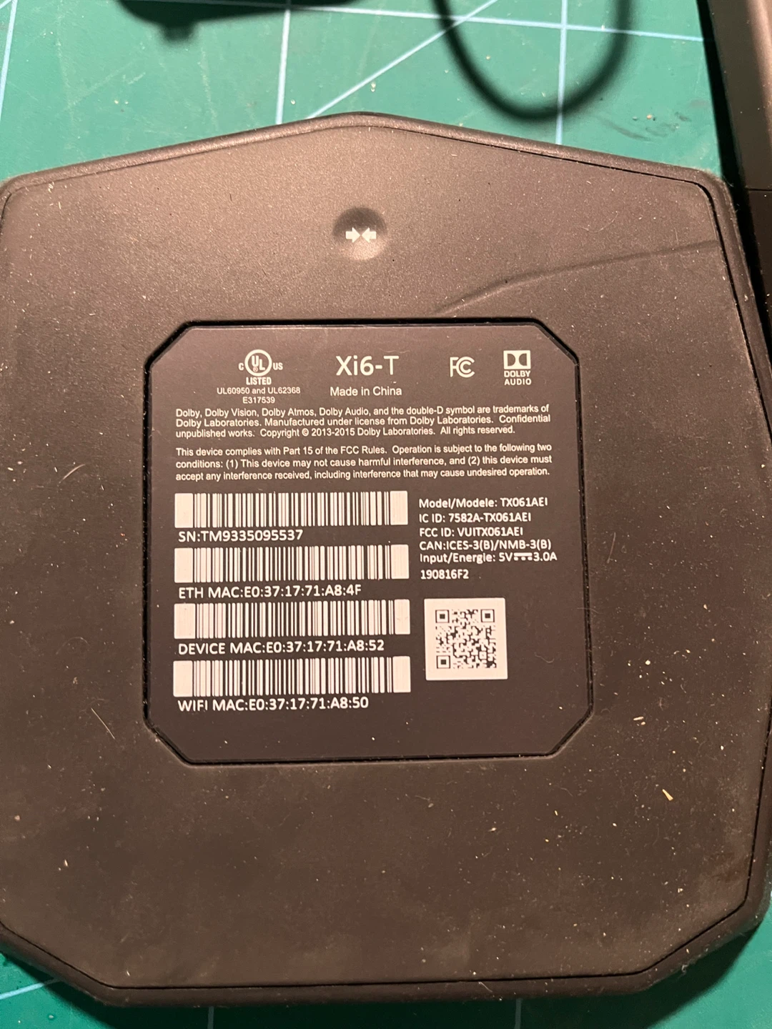 Rogers Xi6-T Streaming Box with 2 Remotes and Power Adapter - photo 2