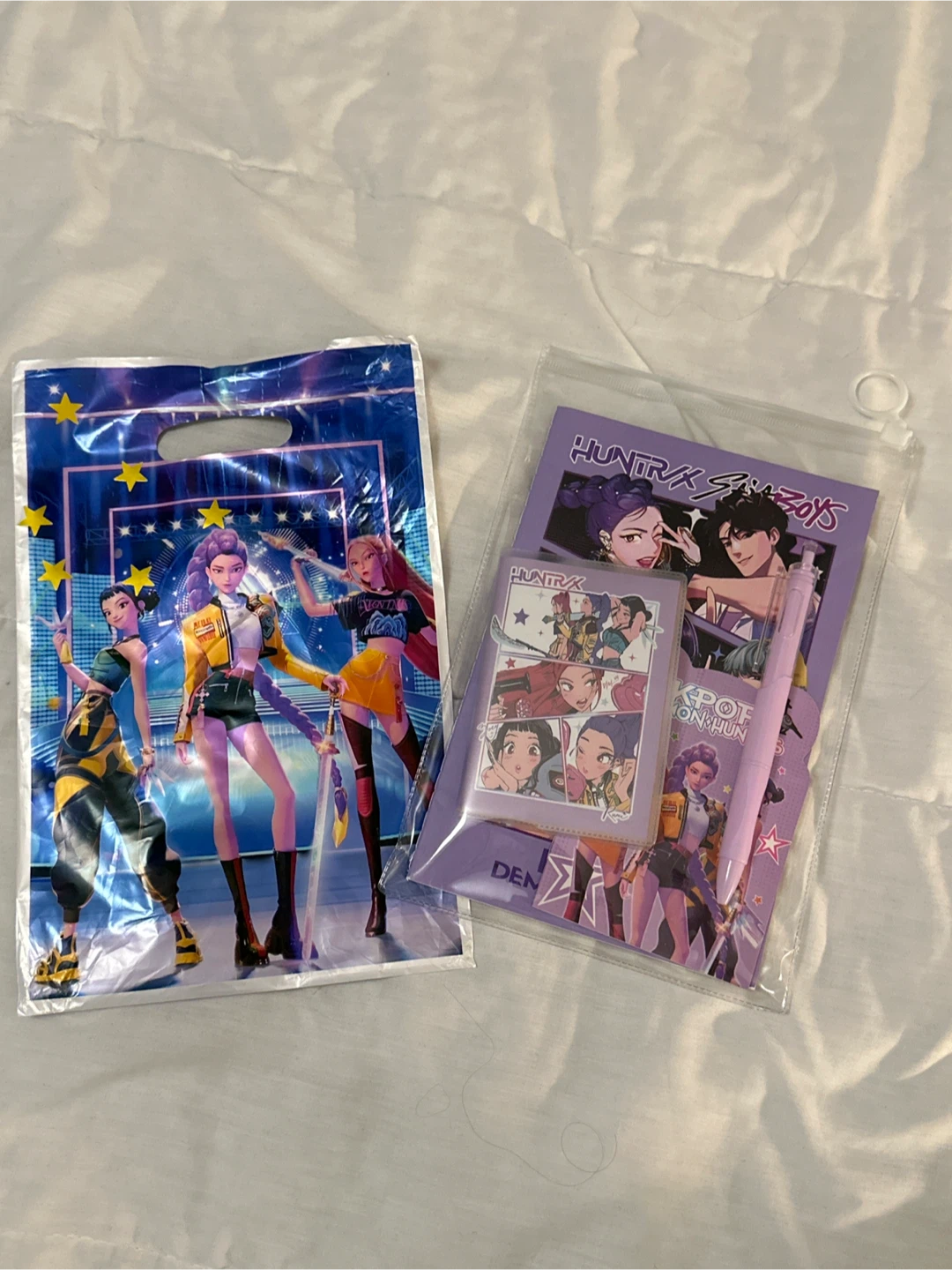 New K-Pop Demon Hunters Stationery Set Pen Notebooks - photo 5