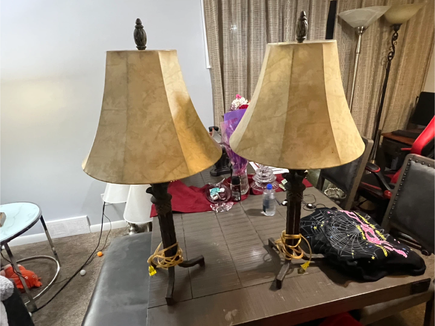 Pair of Decorative Table Lamps - photo 2