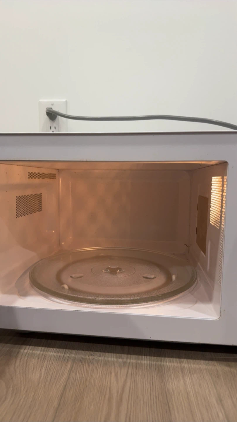 Hamilton Beach Microwave - photo 4
