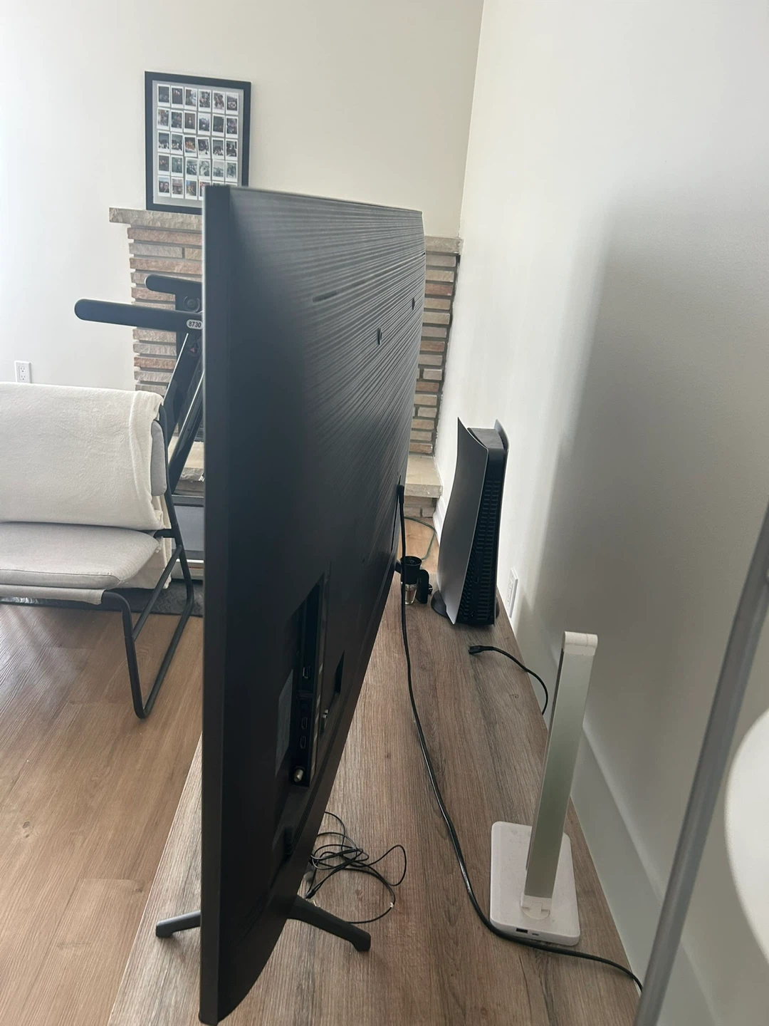 Samsung UN58TU700FXZA 58-inch 4K UHD Smart TV - photo 2