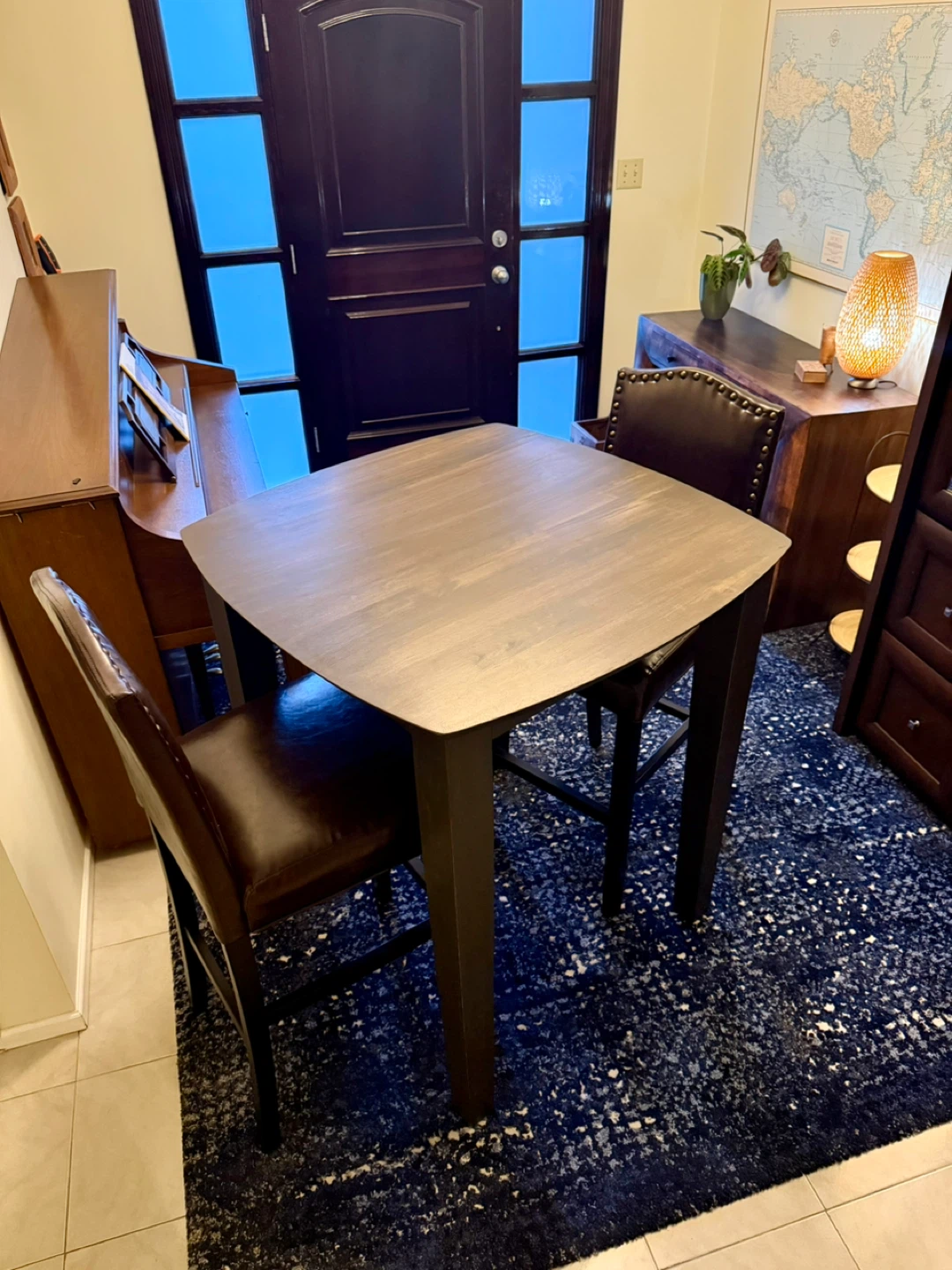 Bar height table & Chairs (2)