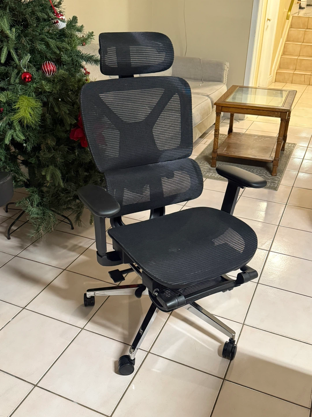 Black Mesh Ergonomic Office Chair with Footrest